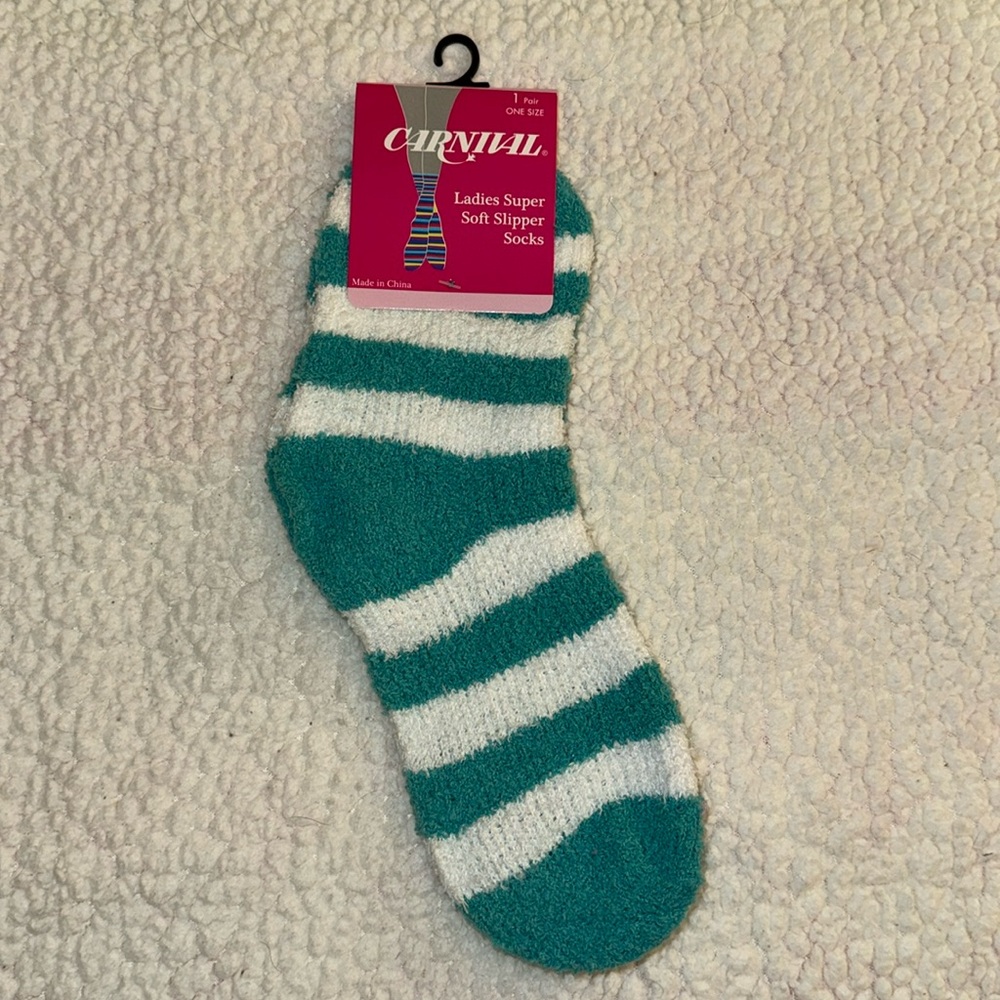 NEW Carnival Ladies’ Super Soft Slipper Socks - 1 pair - One Size